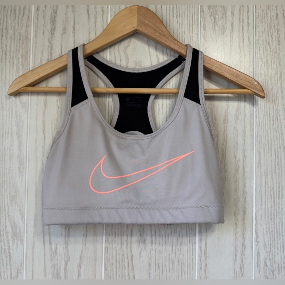Nike Women’s Racerback Sports Bra Cross Cross Back Khaki Swoosh Size Small